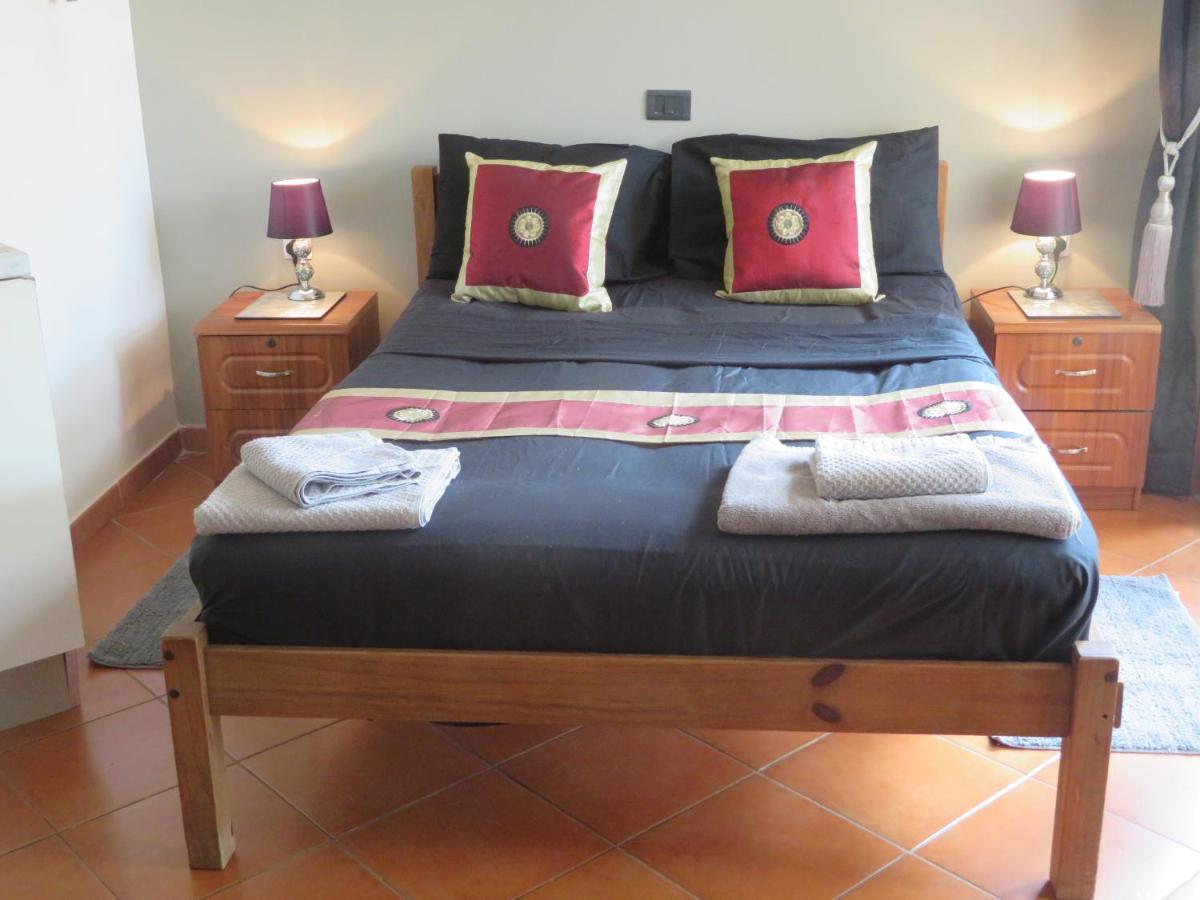 Adults Only Beachfront 1 Bed Studio Apartment In Porto Antigo 2 Santa Maria Sal With Pool Free Wifi & Aircon Ideal Long Stays Dış mekan fotoğraf